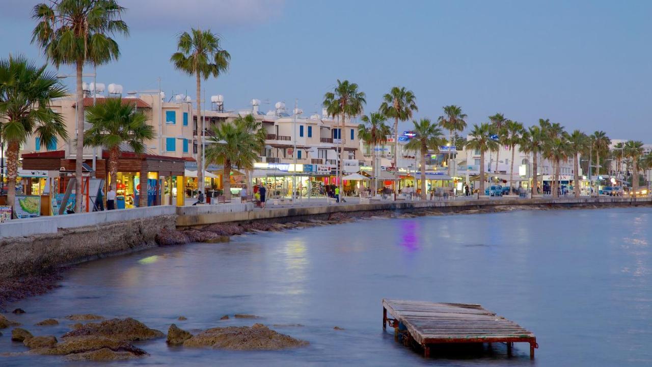 Beautiful Apartment In Harbour Paphos, Central & Close To Beach ภายนอก รูปภาพ